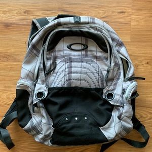 Oakley mens backpack